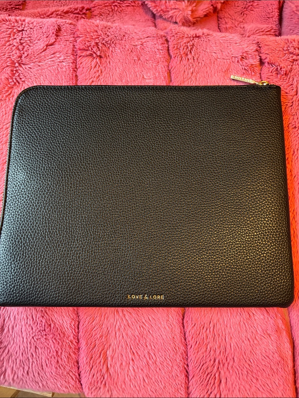 Love & Lore Black tablet case